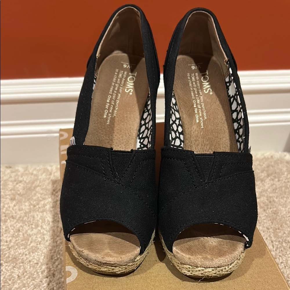 TOMS Women's Black Peep-Toe Wedges